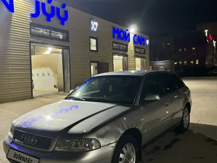 Audi A4 1999 года за 1 300 000 тг. в Актобе – фото 2