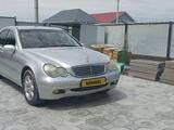 Mercedes-Benz C 240 2004 года за 3 000 000 тг. в Атырау – фото 3