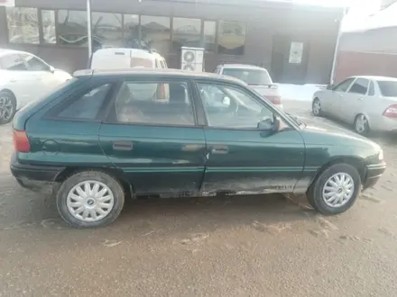 Opel Astra 1993 года за 1 000 000 тг. в Актобе – фото 2