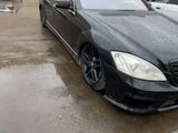 Mercedes-Benz S 550 2006 годаүшін7 500 000 тг. в Уральск – фото 3