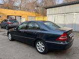Mercedes-Benz C 240 2001 года за 4 690 000 тг. в Уральск – фото 3