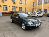 Mercedes-Benz C 240 2001 года за 4 690 000 тг. в Уральск