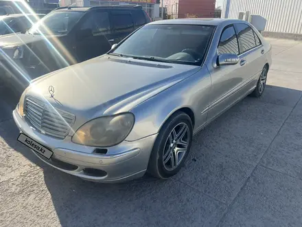 Mercedes-Benz S 430 2004 года за 2 900 000 тг. в Актау