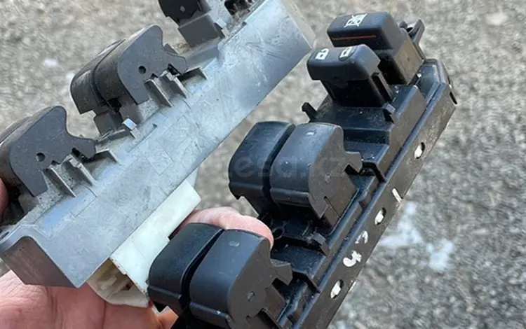 Блок стеклоподьемников за 25 000 тг. в Алматы