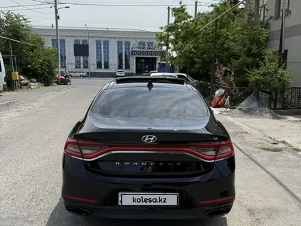 Hyundai Grandeur 2017 года за 11 200 000 тг. в Шымкент – фото 7