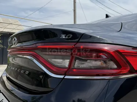 Hyundai Grandeur 2017 года за 11 200 000 тг. в Шымкент – фото 9