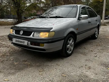 Volkswagen Passat 1994 года за 1 400 000 тг. в Алматы