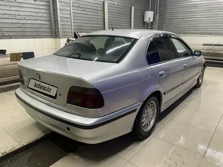 BMW 528 1997 года за 2 800 000 тг. в Новоишимский – фото 6