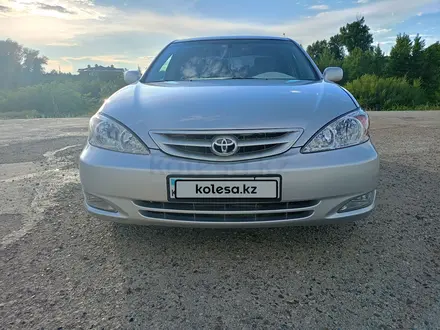 Toyota Camry 2003 года за 5 300 000 тг. в Актобе – фото 2