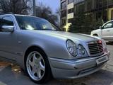 Mercedes-Benz E 55 AMG 1998 года за 6 980 000 тг. в Алматы – фото 2
