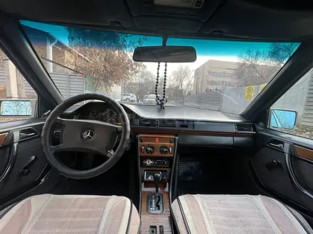 Mercedes-Benz E 230 1991 года за 1 400 000 тг. в Алматы – фото 6