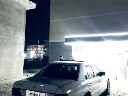 Mercedes-Benz E 230 1990 года за 2 000 000 тг. в Тараз – фото 4