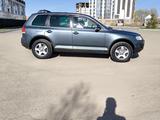 Volkswagen Touareg 2005 годаүшін5 500 000 тг. в Кокшетау