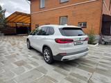 BMW X5 2019 года за 26 000 000 тг. в Астана – фото 4