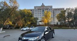 Toyota Camry 2013 года за 7 600 000 тг. в Актобе