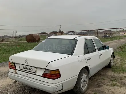 Mercedes-Benz E 230 1987 года за 1 200 000 тг. в Алматы – фото 3