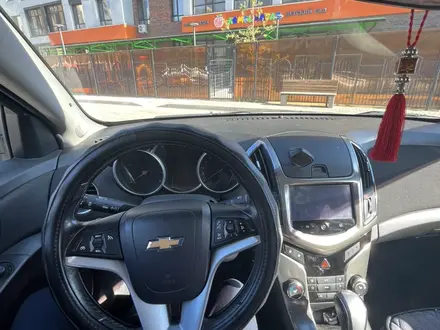 Chevrolet Cruze 2015 года за 4 500 000 тг. в Астана – фото 13