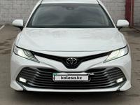 Toyota Camry 2020 года за 15 700 000 тг. в Алматы