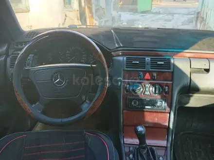 Mercedes-Benz E 230 1995 года за 2 000 000 тг. в Алматы – фото 8