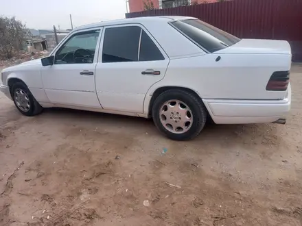 Mercedes-Benz E 280 1993 года за 1 650 000 тг. в Кызылорда