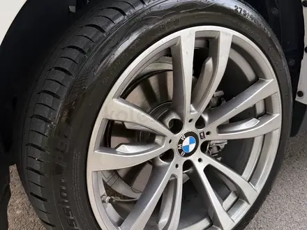 BMW X5 2016 года за 15 000 000 тг. в Алматы – фото 25