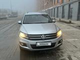 Volkswagen Tiguan 2013 года за 6 500 000 тг. в Костанай – фото 2