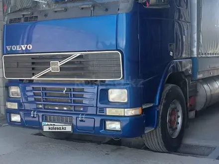 Volvo  FH 1999 года за 27 000 000 тг. в Алматы