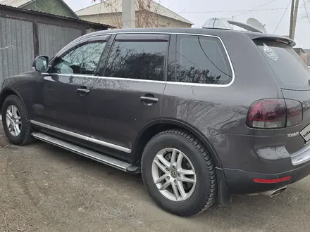 Volkswagen Touareg 2008 года за 7 200 000 тг. в Караганда