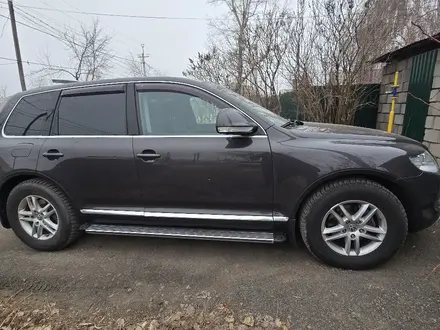 Volkswagen Touareg 2008 года за 7 200 000 тг. в Караганда – фото 4