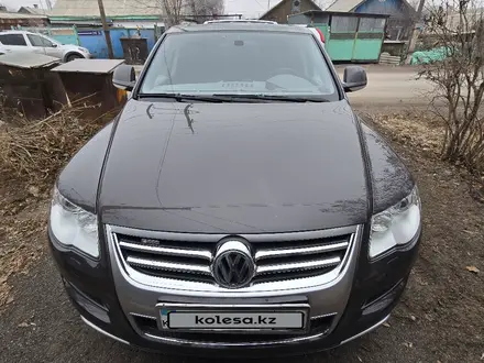 Volkswagen Touareg 2008 года за 7 200 000 тг. в Караганда – фото 7