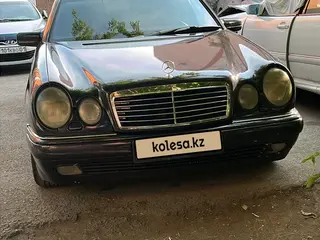 Mercedes-Benz E 320
