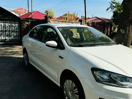 Volkswagen Polo 2019 года за 6 150 000 тг. в Алматы – фото 2