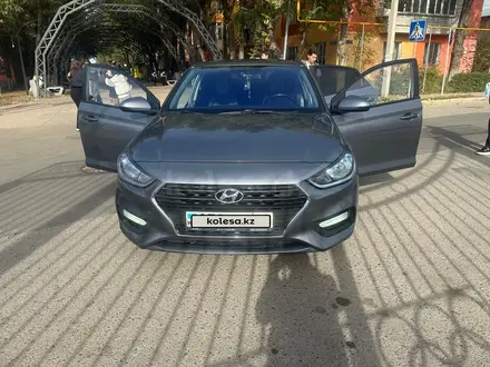 Hyundai Accent 2019 года за 5 800 000 тг. в Отеген-Батыр