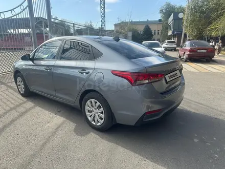 Hyundai Accent 2019 года за 5 800 000 тг. в Отеген-Батыр – фото 6