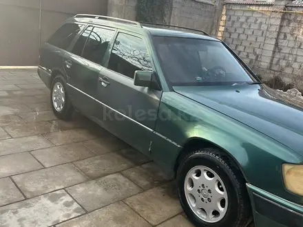 Mercedes-Benz E 230 1991 года за 1 900 000 тг. в Тараз – фото 6