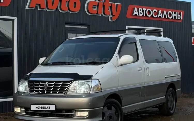 Toyota Grand Hiace 2001 года за 9 300 000 тг. в Кокшетау