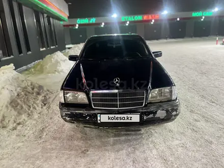 Mercedes-Benz C 180 1996 года за 1 300 000 тг. в Актобе – фото 18