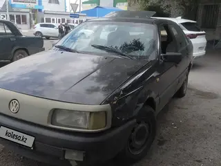 Volkswagen Passat, 1992