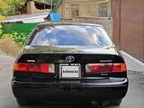 Toyota Camry 1999 года за 2 300 000 тг. в Алматы – фото 4