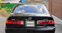 Toyota Camry 1999 года за 2 300 000 тг. в Алматы – фото 4