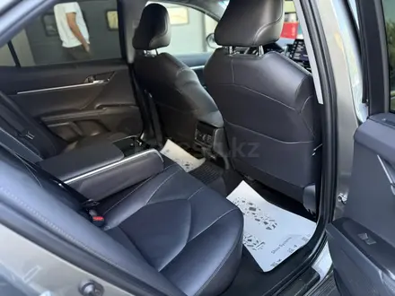 Toyota Camry 2023 года за 17 000 000 тг. в Шымкент – фото 19