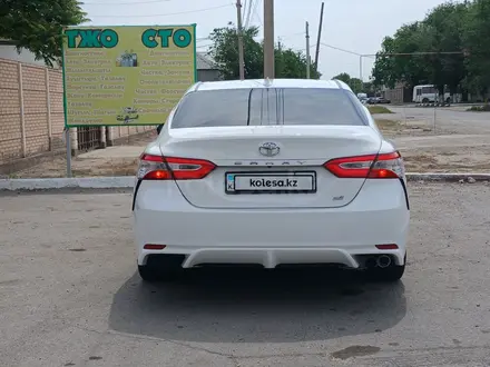 Toyota Camry 2020 года за 11 900 000 тг. в Тараз – фото 6