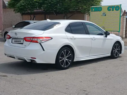 Toyota Camry 2020 года за 11 900 000 тг. в Тараз – фото 7