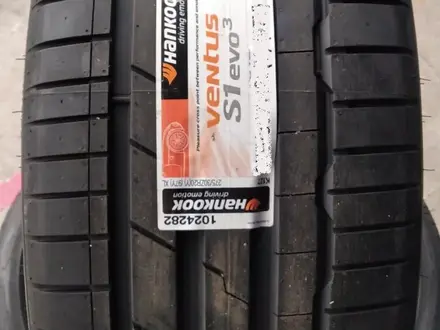 Hankook 275/35-285/35R20 Ventus K127 за 735 000 тг. в Алматы