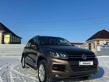 Volkswagen Touareg 2013 года за 12 500 000 тг. в Костанай – фото 2