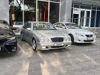 Mercedes-Benz E 280