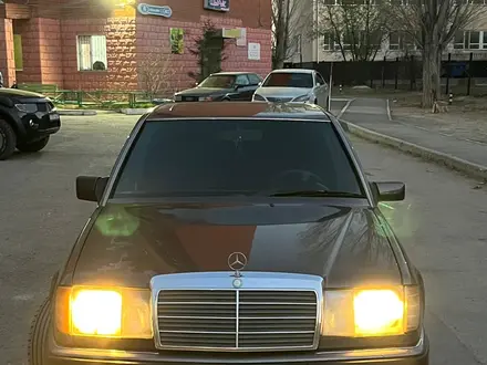 Mercedes-Benz E 200 1991 года за 1 700 000 тг. в Кызылорда – фото 2