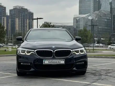 BMW 540 2018 года за 22 500 000 тг. в Алматы – фото 2