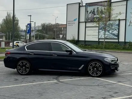 BMW 540 2018 года за 22 500 000 тг. в Алматы – фото 5