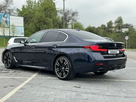 BMW 540 2018 года за 22 500 000 тг. в Алматы – фото 9